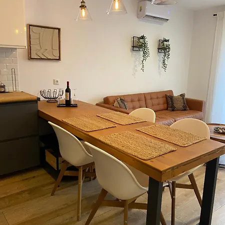 Cosy Floor Apartmán *